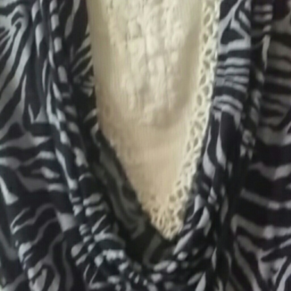Shirt - Picture 3 of 3